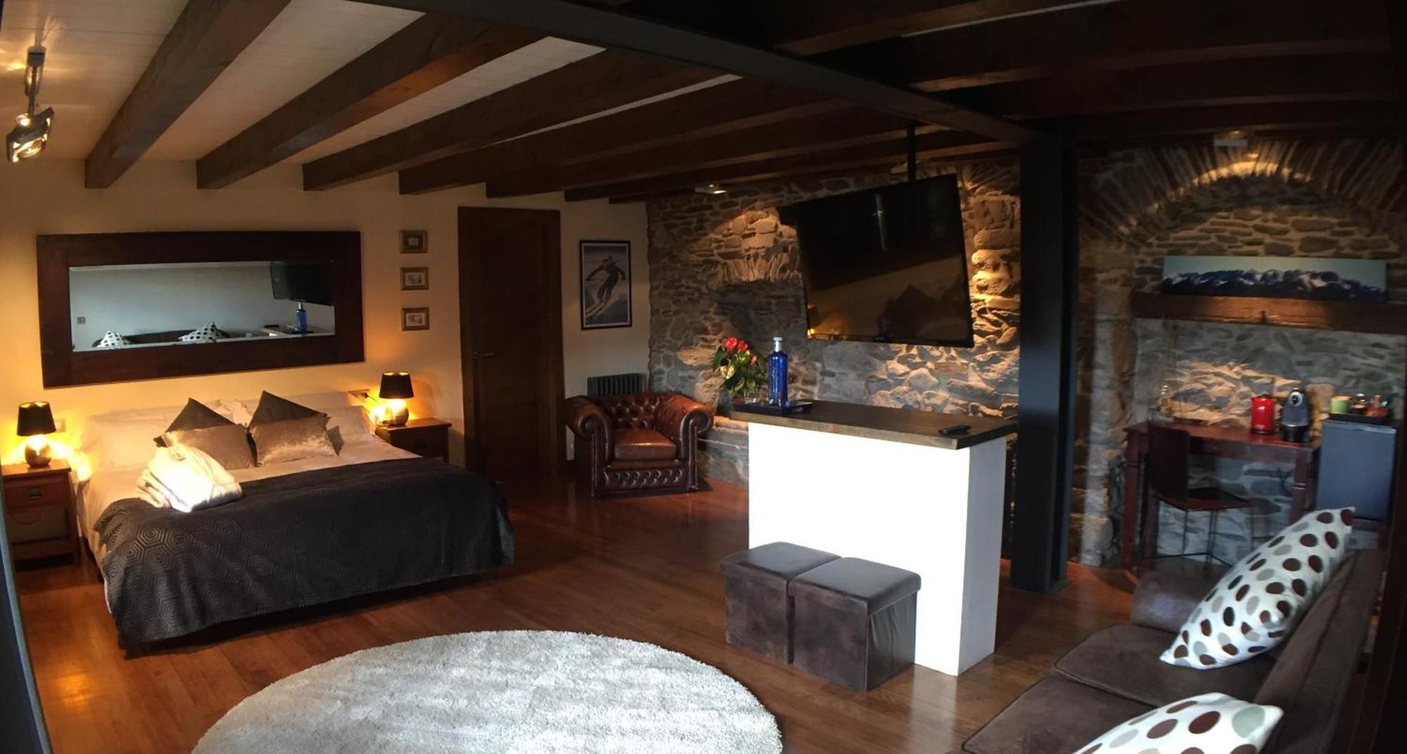 Mas Farner - Adults Only Bed & Breakfast Llivia Eksteriør bilde