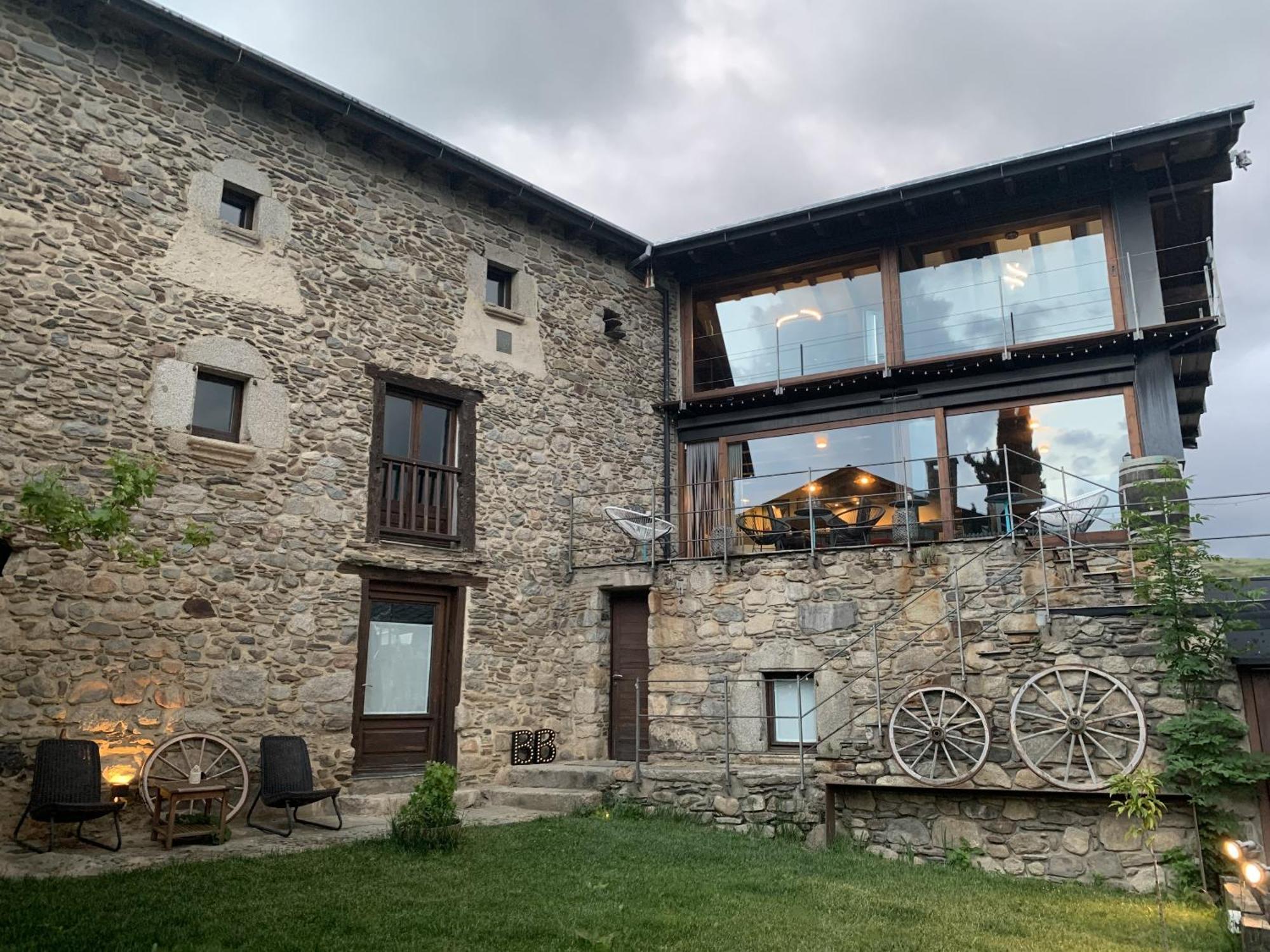 Mas Farner - Adults Only Bed & Breakfast Llivia Eksteriør bilde